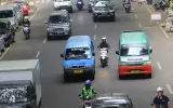 Nasib Angkot di Bandung, Resolusi Angkutan Anti Macet yang Romantis Saat Kita Jadi Penumpang!