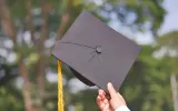 Anak Cerdas Tak Bisa Kuliah