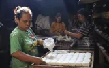 Potret Gejolak Ekonomi, Nestapa Ojol hingga Perajin Tahu Tempe di Bandung