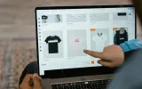 Regulasi Harga Baju untuk Melindungi Pedagang Lokal