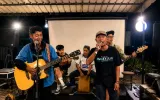Berangkat Ke Bandung : DRenced Tampil Memberikan Suasana Jernih tapi Berisik