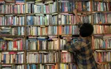 Dari Rak “Buku Seks” sampai Arab-Israel yang Sengaja Dipertemukan, Mengintip Sisi Eksentrik Batu Api