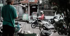Kehidupan di Indonesia yang Penuh Serba Salah
