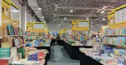 Mengintip Koleksi Buku Internasional di Festival Big Bad Wolf (BBW) Bandung Barat