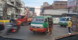 Angkot, Suara Rakyat dan Pergumulan Batin yang Tersirat