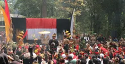 Ngertaken Bumi Lamba di Gunung Tangkuban Parahu
