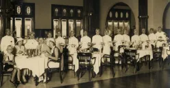 Jelajah Rasa Masa Kolonial: Menu-menu Rijsttafel Populer di Awal Abad ke-20 