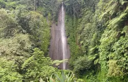 Curug Anom Bandung. (Sumber: Dokumentasi Penulis | Foto: Yayang Nanda Budiman)