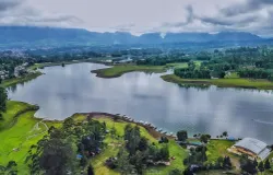 Situ Cileunca di Pangalengan. (Sumber: Wikimedia)