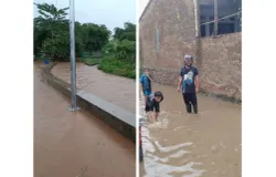 Sungai di Parahyangan Kencana tak mampu menahan volume air hingga menyebabkan banjir. (Sumber: Warga Parahyangan Kencana | Foto: Rahmat Tonı)