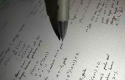 Matematika pun memerlukan penulisan sebagai jawaban formal di perkuliahan. (Sumber: Dok. Penulis | Foto: Caroline Jessie Winata)