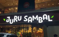 Juru Sambal di Burangrang, Kota Bandung. (Sumber: Dokumentasi Pribadi)