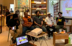 Diskusi Publik “Refleksi Mobilitas Bandung 2025” di Perpustakaan Bunga di Tembok (19/12/2025) (Sumber: ayobandung.id | Foto: Halwa Raudhatul)