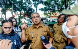 Wali Kota Bandung, Muhammad Farhan. (Sumber: ayobandung.id | Foto: Muslim Yanuar Putra)