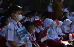 Ilustrasi | Sekolah Rakyat dirancang sebagai sekolah berasrama dengan fasilitas lengkap, termasuk laboratorium, fasilitas olahraga, dan sistem pembelajaran berbasis teknologi. (Sumber: Ayobandung.id | Foto: Magang Foto/Algifari Tohaga Abdillah)