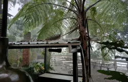 Suasana Teras Brandweer saat Hujan, Minggu, 01 Juni 2025 (Sumber: Dokumentasi Penulis | Foto: Dias Ashari)