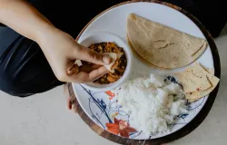 Siapa sangka jika sisa sampah makanan bisa menyumbang 8-10% kerusakan alam dan perubahan iklim. (Sumber: Pexels/Vivaan Rupani)