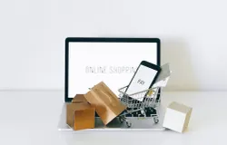 PayLater seolah olah hadir sebagai penolong generasi yang hidup dalam logika tampil dan keterhubungan konstan. (Sumber: Pexels/Nataliya Vaitkevich)