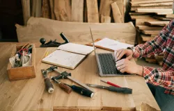 Kemajuan era digitalisasi membawa perubahan cukup besar terkait operasi Bisnis UMKM dan interaksinya dengan pelanggan. (Sumber: Pexels/Ivan Samkov)