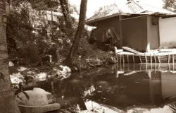 Kondisi mata air Ciguriang kini dijadikan kolam pemancingan oleh warga. (Sumber: Ayobandung)