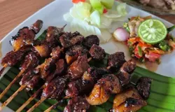 Sate Sadu di Soreang, Kabupaten Bandung. (Sumber: Ulasan Pengguna Google)
