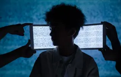 Ilustrasi teknologi digital di sekitar anak-anak saat ini. (Sumber: Pexels/Ron Lach)