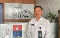 Kepala Seksi Pemerintah Kelurahan Cipadung Kidul, Budi Angga Mulya (Foto: Zahwa Rizkiana)