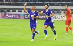 Pemain Persib Bandung, Adam Alis. (Sumber: Ayobandung.id | Foto: Arif Rahman)