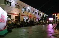 Museum Geologi Bandung menghadirkan program "Day and Night at The Museum" sebagai cara menarik minat masyarakat dengan edukasi kebumian. (Sumber: Dokumentasi Penulis)