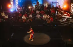 Musik tradisi bukan sekadar hiburan, melainkan bahasa batin yang menyatukan manusia dengan tanah kelahirannya. (Sumber: dok Sambasunda)