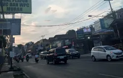 Suasana sekitaran bunderan cibiru pada siang hari (Sumber: Dokumentasi Pribadi | Foto: ajil)