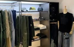 Suasana interior toko lifestyle Humblezing di Jl. Pulolaut No.9, Cihapit, Kec. Bandung Wetan, Kota Bandung.  (Sumber: Dokumentasi Penulis |  Foto: Muhammad Alfi Sahrin)