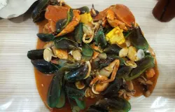 Seafood Saus Padang Lady Lada. (Foto: Nam Desti Fitriah)