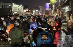 Kemacetan memenuhi Jalan Buah Batu pada Bulan November akibat padatnya arus kendaraan. (Foto: Exnachia Clara)