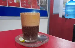 teh telor : minuman penambah stamina dan menghangatkan (Foto: zzy)