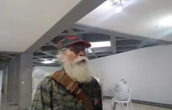 Haryy Suliztiarto orang Indonesia pertama yang memanjat tebing utara gunung Eiger Swiss. (Sumber: ayobandung.id | Foto: Mildan Abdalloh)