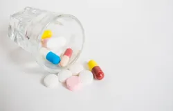 Amoxillin menjadi salah satu jenis antibiotik yang penggunannya sering mengundang miss persepsi di masyarakat. (Sumber: Freepik)