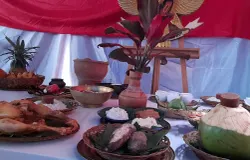 Sesajen pada Peringatan Hari lahir Pancasila (1 Juni 2021) di Lembang, Kabupaten Bandung Barat (Sumber: Dokumentasi Pribadi | Foto: Arfi Pandu Dinata)