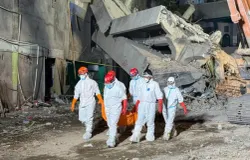 Data sementara menunjukkan, 67 orang tewas dalam ambruknya gedung Ponpes Ponpes Al Khoziny. (Sumber: BNPB | Foto: Danung Arifin)