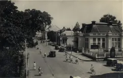 Alun-alun Bandung sebelum tahun 1930-an. (Sumber: KITLV)