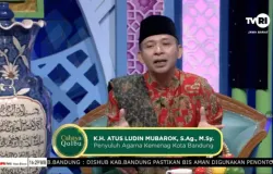 Dakwah di program TVRI Bandung "Cahaya Qolbu" (Foto: Tim TVRI Bandung)