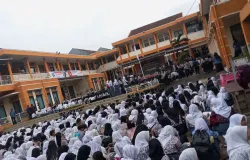 Suasana perayaan Bulan Bahasa 28 Oktober 2025 di SMKN 3 Cimahi (Foto: Dokumen pribadi)