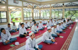 Santri di Indonesia. (Sumber: Unsplash/ Muhammad Azzam)