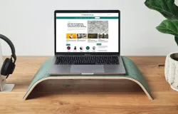 Ayobandung.id ini telah berkembang menjadi rumah bagi 610 anggota saluran WhatsApp (baik penulis ataupun pembaca setia). (Sumber: Unsplash/Workperch)