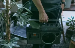 Ilustrasi radio. (Sumber: Pexels | Foto: Đặng Thanh Tú)