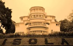 Villa Isola Universitas Pendidikan Indonesia (UPI) Bandung. (Sumber: Twitter/@wawan_purnama)