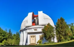 Di tengah wisata Lembang, Bosscha Observatory hadir sebagai ruang ilmu pengetahuan. (Sumber: Institut Teknologi Bandung (ITB))