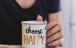 Ilustrasi self reward. (Sumber: Pexels | Foto: Kristina Paukshtite)