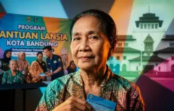 Ilustrasi program peduli lansia di Kota Bandung (Sumber: kreasi dengan Gemini | Foto: Sri Maryati)