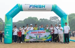 PLN Nusantara Power UP Cirata berpartisipasi dalam Milangkala Desa Ciroyom ke-171 sebagai wujud sinergi bersama masyarakat dan lingkungan.